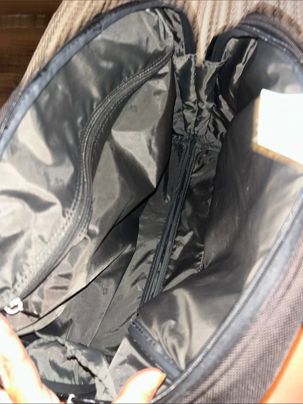 Samsonite Black Laptop Messenger Bag with Shoulder Strap carry on bag holder
